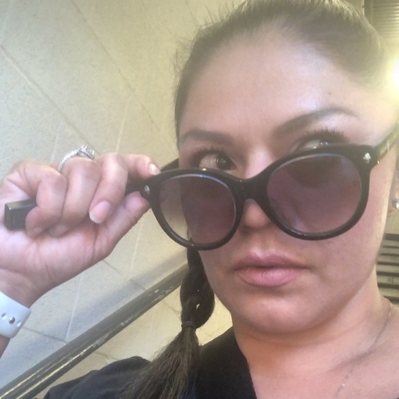 Beautiful Things For Beautiful Humans - Picture 13 of 16